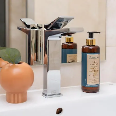 Warm & Family Friendly Apartment With Balcony By Noclegi Renters Appartement Warschau