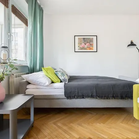 Warm & Family Friendly Apartment With Balcony By Noclegi Renters *