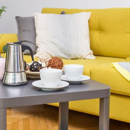 Apartmán Warm & Family Friendly With Balcony By Renters *