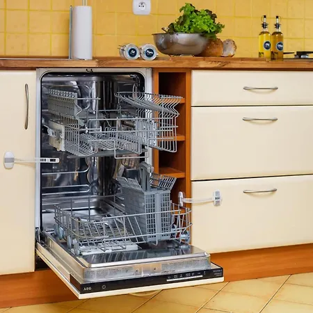 Apartmán Warm & Family Friendly With Balcony By Renters *